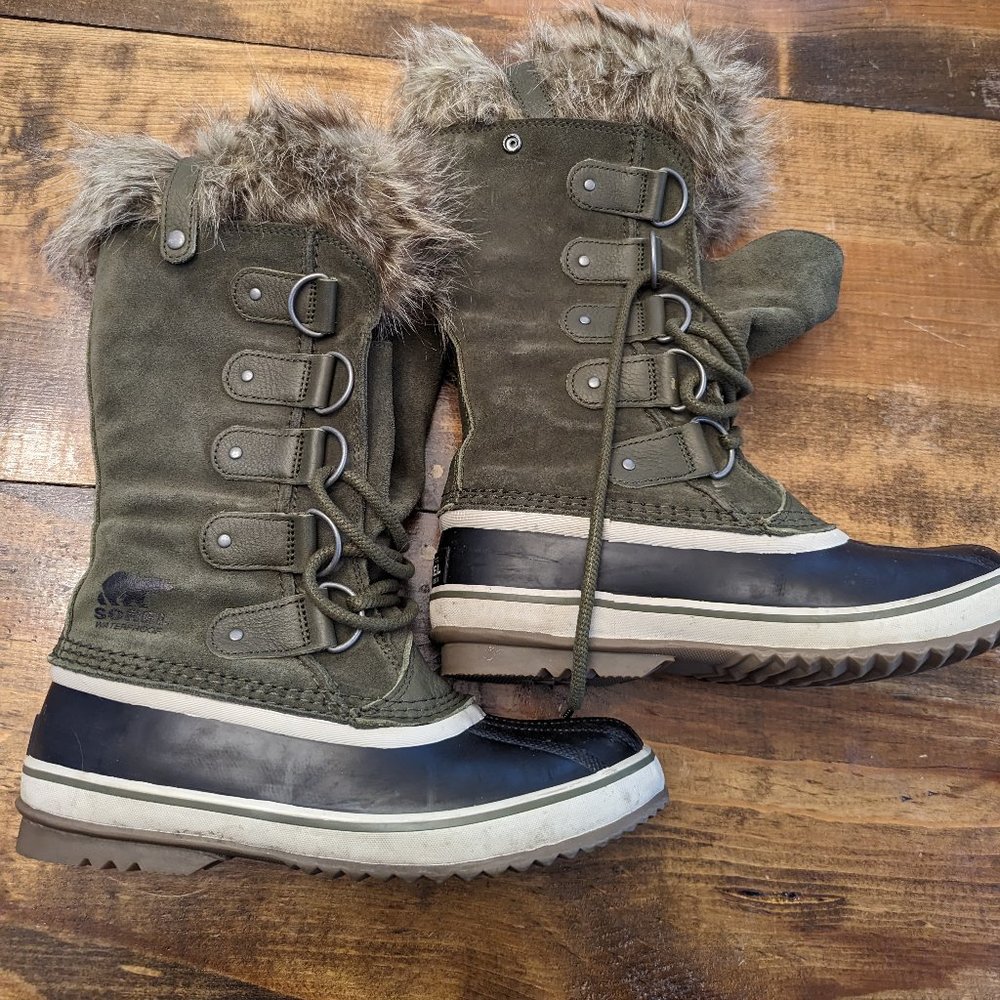 Sorel Joan of Artic Boots Women, Size 8.5